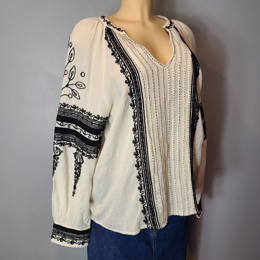 Sundance Cream Blouse with Black Embroidered Trim - Picture 4 of 10